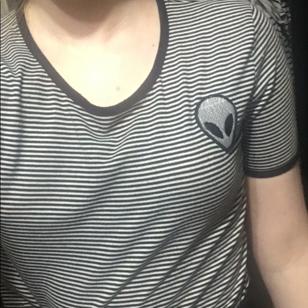 Alien crop top